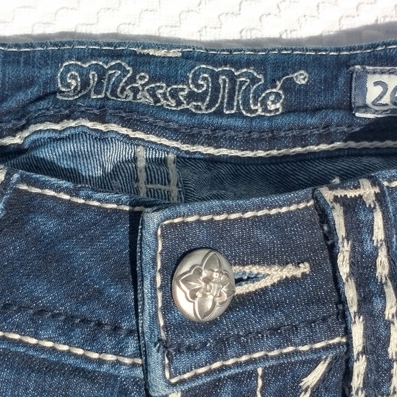 Cloth - Picture 3 of 4